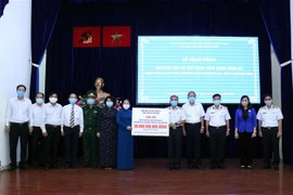 胡志明市向长沙岛县南谒岛援建医疗诊所
