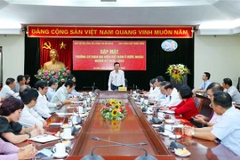 越共中央宣教部部长武文赏会见2020-2023年任期越南驻外大使和代表机构首席代表