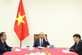 越南政府总理阮春福与德国总理安格拉·默克尔通电话
