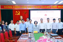邓明魁副外长：海外越南人是深化越南与各国合作的重要因素