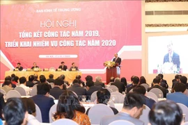 阮春福出席越共中央经济部2019年工作总结暨2020年工作部署会议