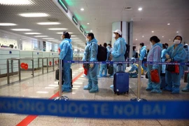 国际学者对越南人在疫情中的无私奉献和创新精神给予高度评价