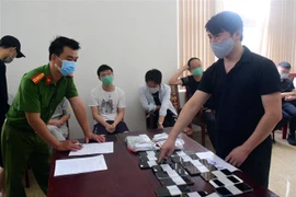 承天顺化省公安捣毁一网络赌博团伙 涉赌资350亿越南盾