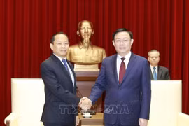 河内推进与柬埔寨各地投资合作