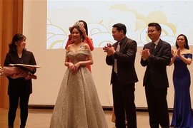 东京国际大学学生获得在日越南人选美比赛桂冠