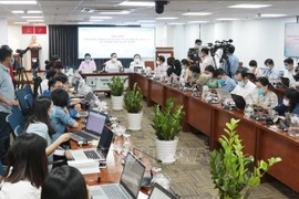 新冠肺炎疫情：胡志明市依法依规严肃处理违反隔离规定的人员