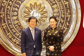 韩国媒体：韩国国会议长朴炳锡希望提升韩越关系水平