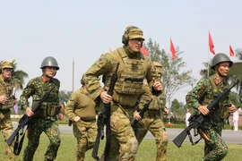 越奥军事射击技巧培训活动正式闭幕 助力深化两国防务合作关系