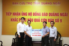 越南各地继续向灾民开展灾后重建工作提供援助