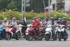 新冠肺炎疫情：胡志明市对841名在公共场所不佩戴口罩者进行处罚