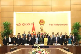 越南国会常务副主席丛氏放会见东盟各国外交使团、东盟议会联盟大会观察员和东道国特邀嘉宾
