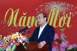 越南政府总理阮春福会见中部地区离退休老干部