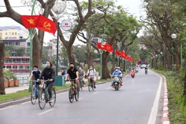 新冠肺炎疫情：河内市社交距离限制措施放宽但不放松