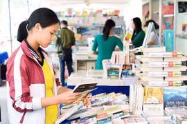 越南首次举办在线图书节 