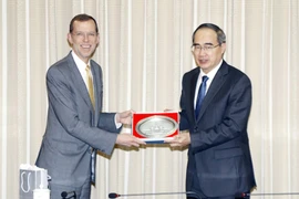 胡志明市希望同美国加强教育领域的合作
