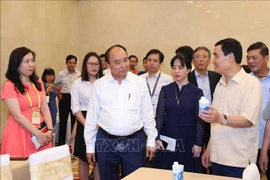 2020东盟轮值主席国年：政府总理阮春福检查第36届东盟峰会及系列会议准备工作