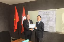 越南3名科学家荣获亚历山大·耶尔森奖