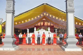 广平省胡伯伯和各位英烈祠正式落成