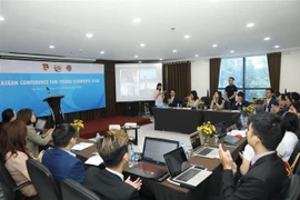 东盟青年科学家视频会议在河内举行