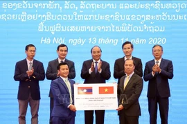 越南向老挝灾民提供1000吨大米援助