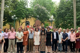 古巴民族英雄何塞·马蒂逝世125周年纪念活动在河内市举行