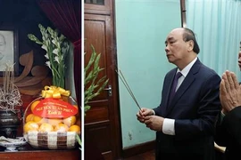 阮春福总理春节前在主席府内的67号房向胡志明主席敬香