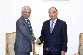 越南政府总理阮春福会见联合国常驻越南协调员马特拉