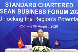越南政府总理阮春福出席2020年渣打银行东盟商业论坛
