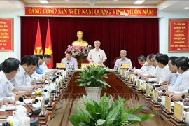  陈国旺要求同奈省加强干部工作坚持民主集中制原则