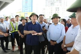 河内市委书记王廷惠对该市各重点交通项目的施工进度进行实地考察