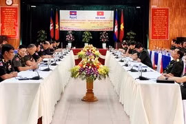 越南人民军第五军区与柬埔寨皇家军队第一军区举行第20次联席会议