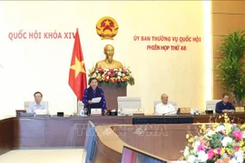  越南国会常委会第48次会议落下帷幕