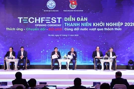 阮春福出席2020年越南国家创新创业节开幕式