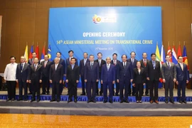 ASEAN 2020: 越南驻新加坡大使馆正式发行2020东盟联欢晚会短片