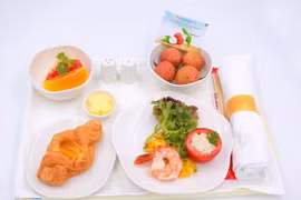  陆岸荔枝成了越航航班餐食