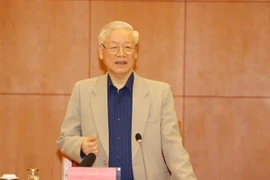 阮富仲总书记：名誉才是最神圣最崇高的东西