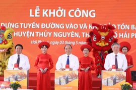 越南政府总理阮春福出席海防市高跪木桩基地保护区项目动工仪式