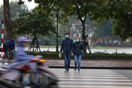 6日越南北部和中部出现毛雨和大雾天气 局部地区出现极寒天气