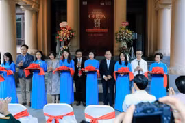 通过虚拟现实技术探索李朝时期寺庙建筑遗产