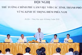 阮春福总理：研究制定重点经济区的特殊机制