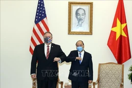 越南政府总理阮春福会见美国国务卿蓬佩奥
