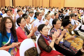 武文赏：民间文艺家协会需在传统文化价值保护和传承工作中充当好党的参谋助手