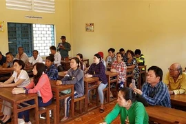 为有意加入柬埔寨国籍的旅柬越南人举办培训班