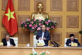 政府总理阮春福：在疫情防控工作中既要果断又要冷静