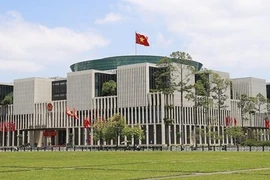 阮富仲：祖国的利益高于一切！