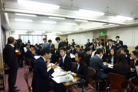 越南大学生与日本企业互动交流会