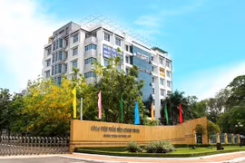 设在胡志明市的光忠伊通公园
