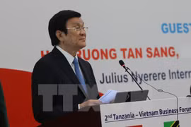 越南国家主席张晋创在坦桑尼亚——越南企业论坛上发表讲话