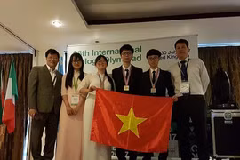 参加2017年国际生物奥林匹克竞赛的越南学生代表队。