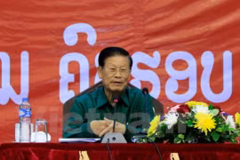 前老挝政府副总理宋萨瓦•凌沙瓦在会上讲话